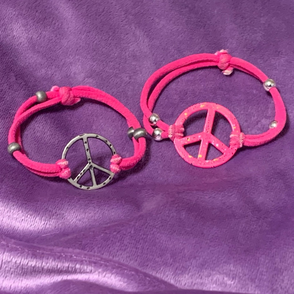 Hot Pink Peace Sign Bracelets ☮️✌️